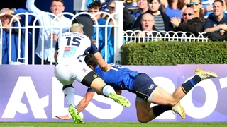 Joey Carbery scores Leinster's opening try against Montpellier