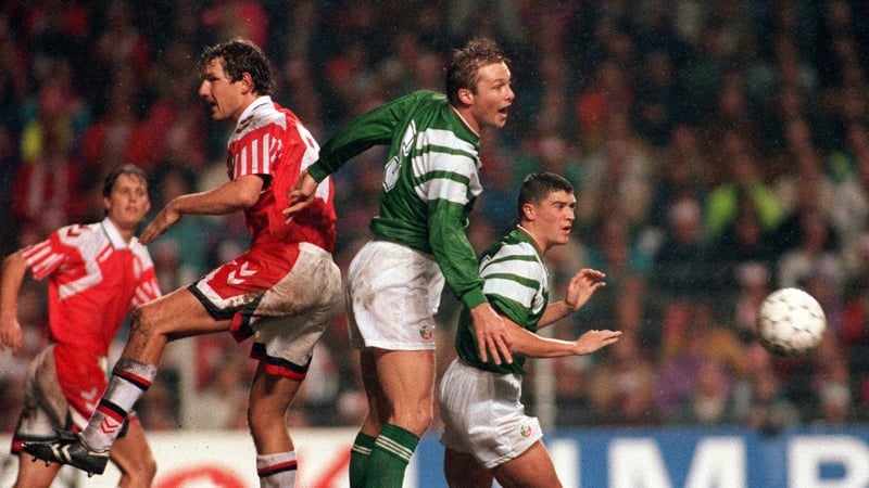 Alan Kernaghan and Roy Keane in action during the World Cup qualifier in Copenhagen in 1992