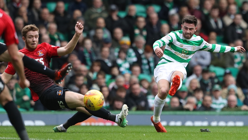 Celtic's Patrick Roberts shoots on goal during the Ladbrokes Scottish Premiership match at Celtic Park