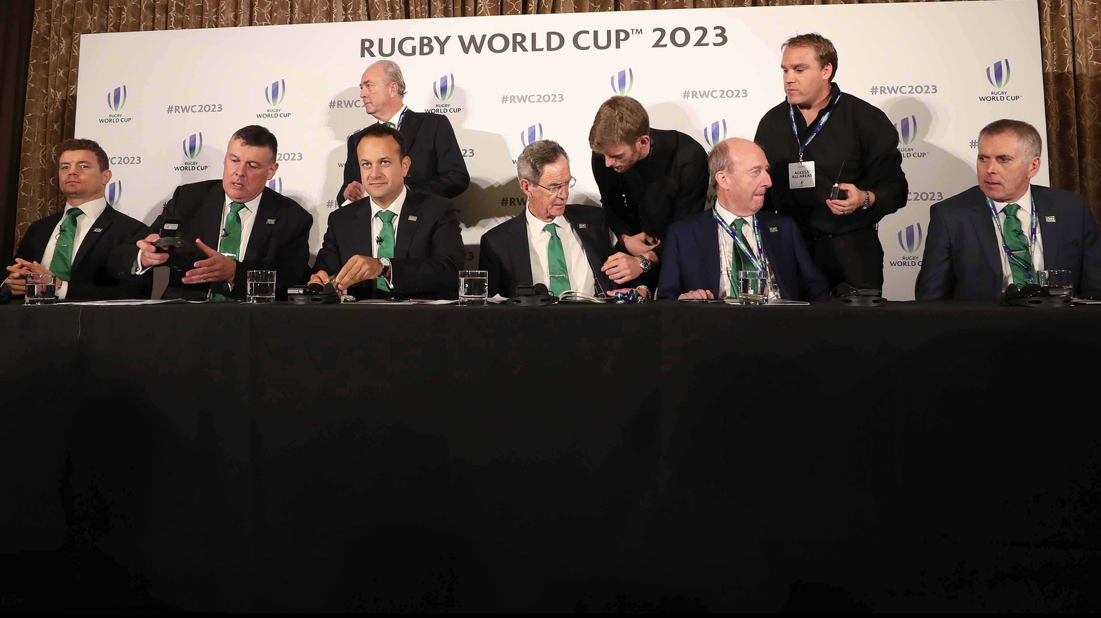 AN AFRAIC THEAS visual data 5