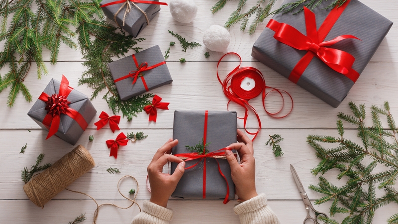 Do you still have time to send surprises, pressies, parcels and cards abroad to your loved ones?