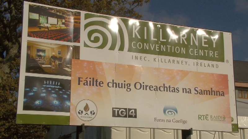 Thug nos.ie duais láithreán gréasáin na bliana leo.