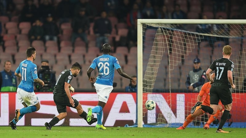 Sergio Aguero scores