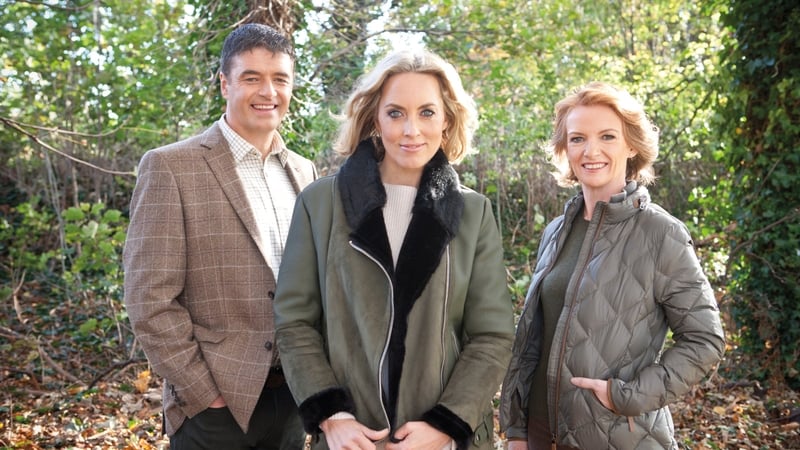 Weather Live host Kathryn Thomas and meteorologists Joanna Donnelly and Gerry Murphy chat to Janice Butler about our obsession with weather.