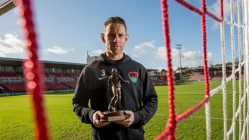 Alan Bennett with his award