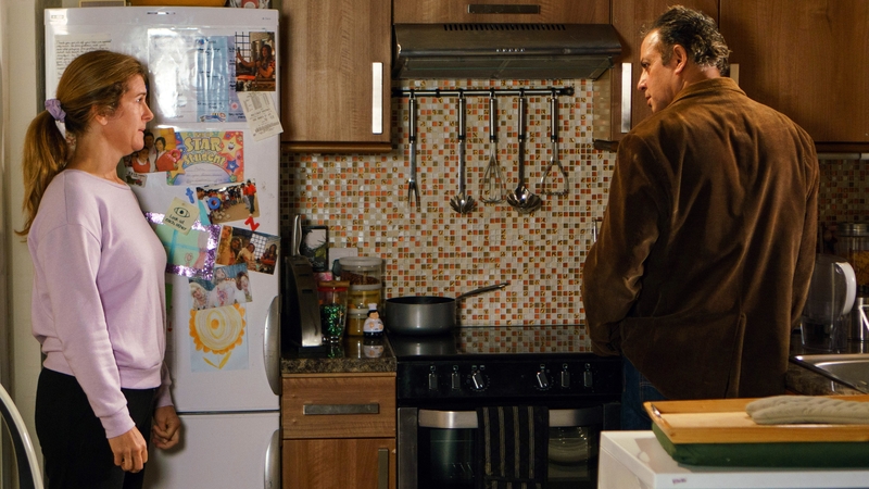 Corrie's Gina doesn't expect Dev to stand by her