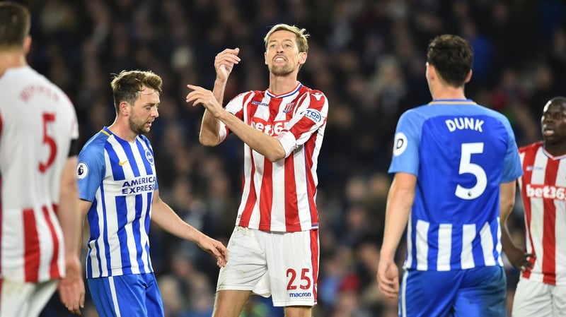 Crouch issues instructions after breaking the record