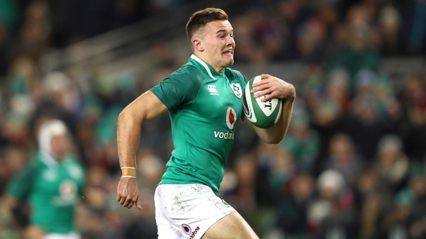 Jacob Stockdale scores his first try of the game