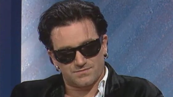 Bono talks Zoo TV on Kenny Live (1992)