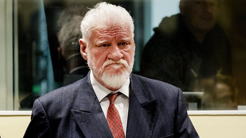 Slobodan Praljak 'drank poison' as the judge read out the verdict