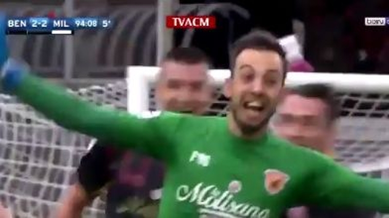 Alberto Brignoli wheels away in ecstasy