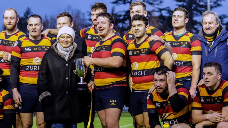Lansdowne's Ian Prendiville and his teammates pose with the Sutherland Cup