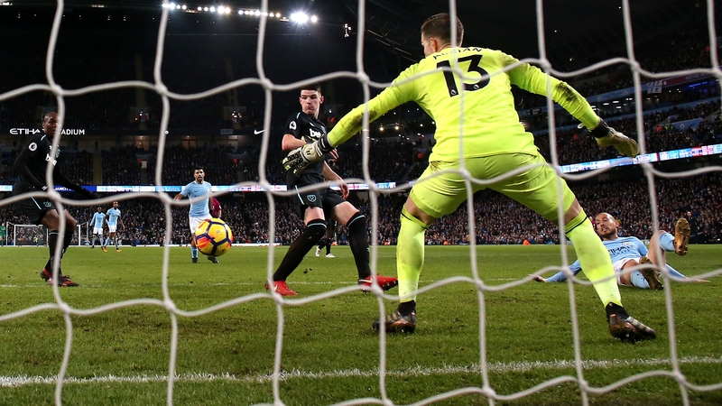 David Silva (R) scores the winner