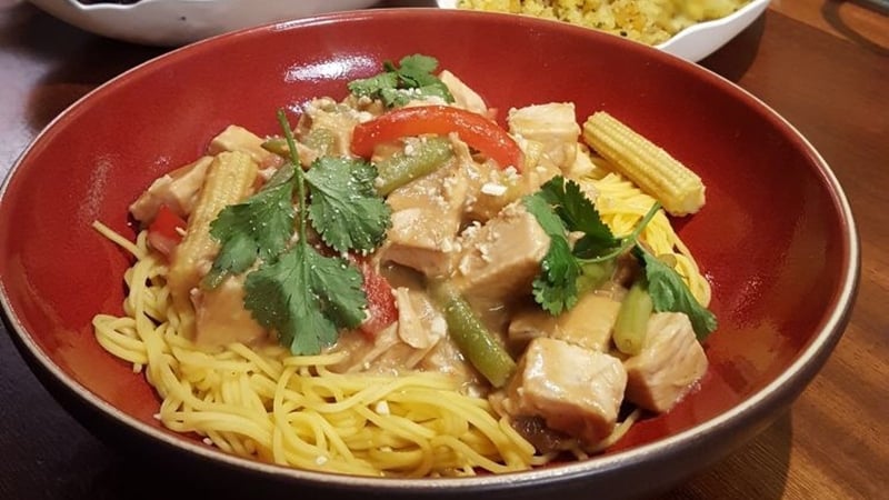 Neven's Christmas Menu for 2017 includes a tasty Turkey Satay with Vegetables and Noodles.