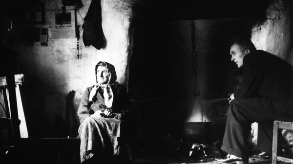 PIC 1: Anna Nic an Luain, an Chruach Ghorm, Co Dhún na nGall, 1949