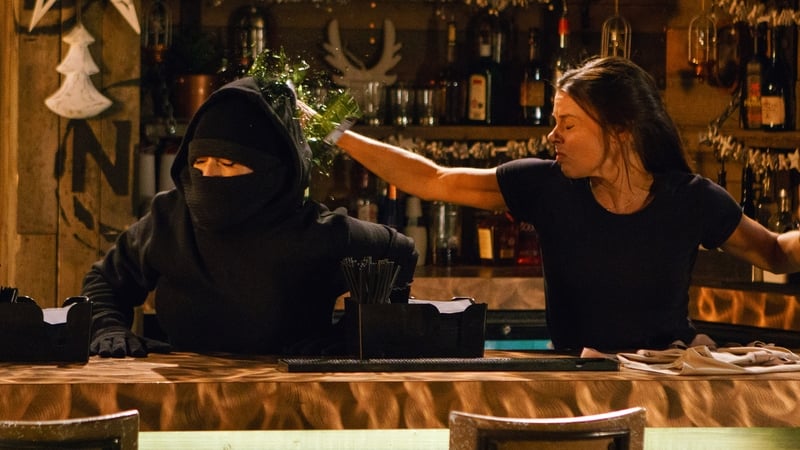 Kate tries to stop a thief at the Bistro