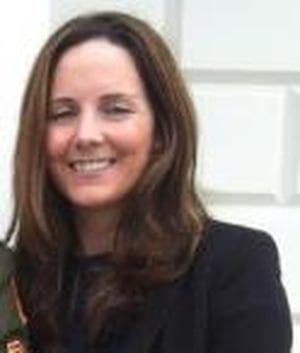 Dr Michelle Queally