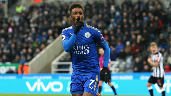 Demarai Gray celebrates scoring