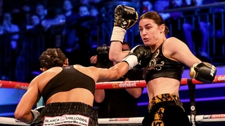 Katie Taylor opened a commanding lead early in the fight