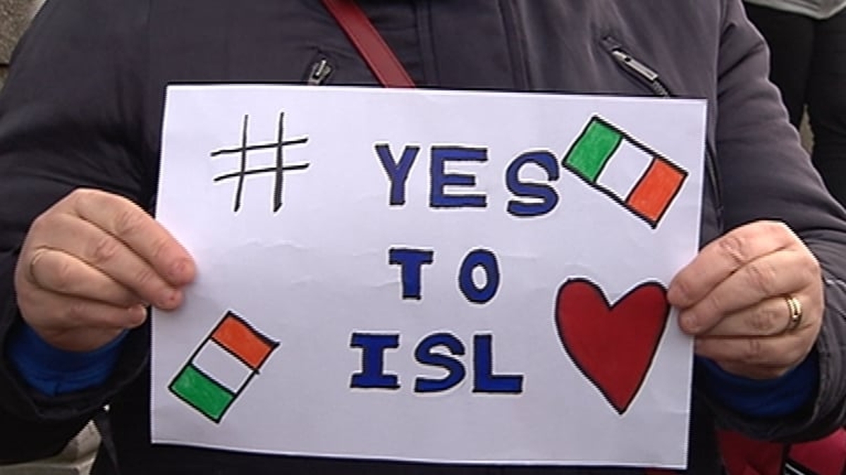 Irish sign language to be officially recognised