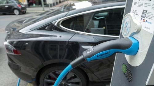 The UK government is planning to delay a 2030 ban on new petrol car sales, reports suggest today