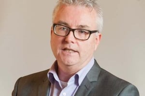 Dr Derek Barter