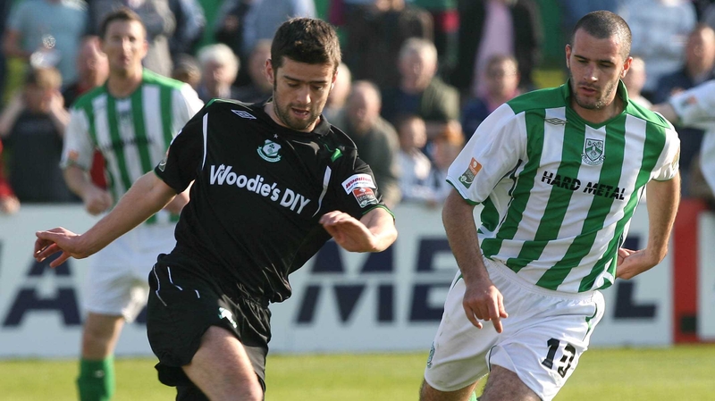 Tommy Barrett (l) in action for Shamrock Rovers