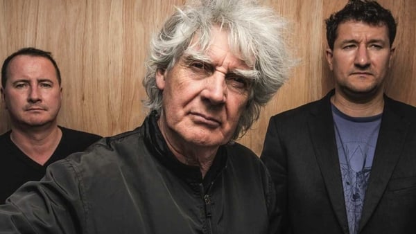 The Tommy Halferty Trio - While my guitar gently growls
