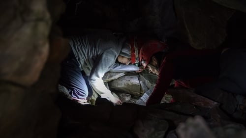 Dr Marion Dowd and Michael Chambers examining the bones (Pic: T Kahlert)