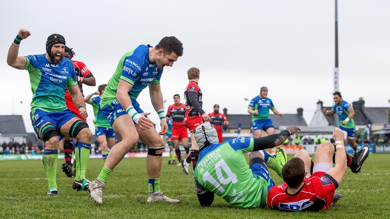 Niyi Adeolokun scoring Connacht's opening try in their demolition of Oyonnax in the Challenge Cup