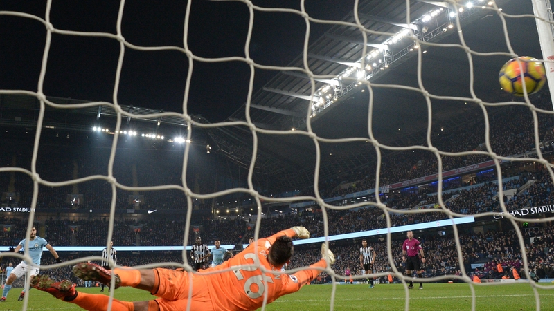 Sergio Aguero coverts from the spot