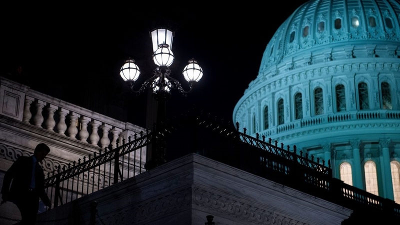 Stopgap bill will fund government through 8 February