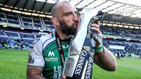 John Muldoon celebrates Connacht's Pro12 title in 2016