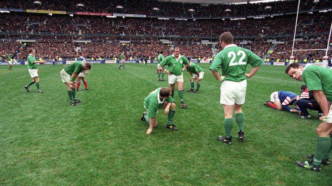 The dejected Irish players after the final whistle in Paris in '98.