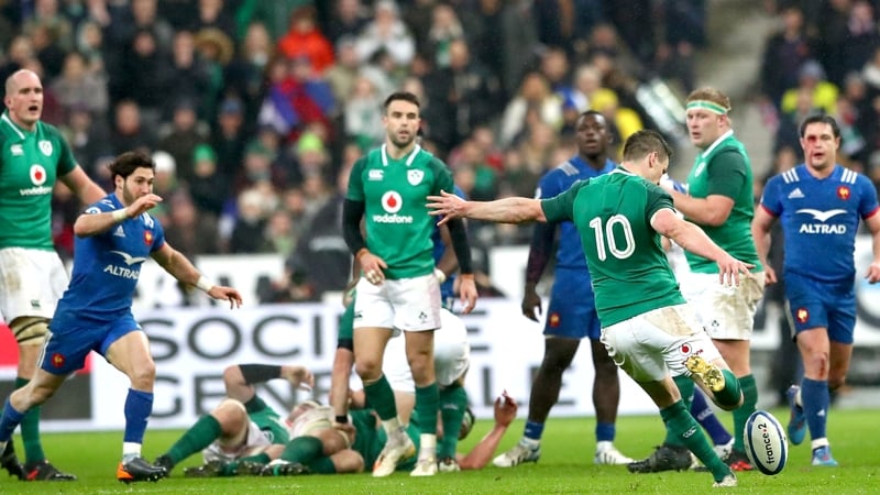 Johnny Sexton coolly lands the match-winning drop goal