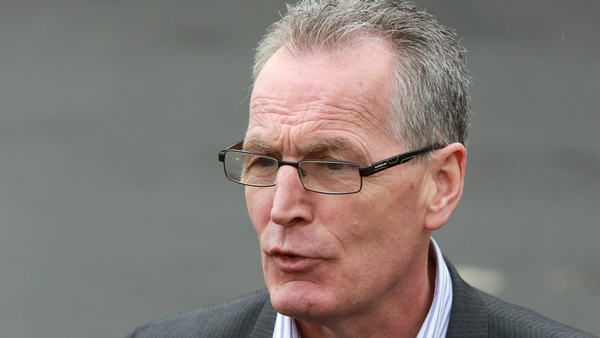 Gerry Kelly said he borrowed the bolt cutters from the gym to remove the clamp