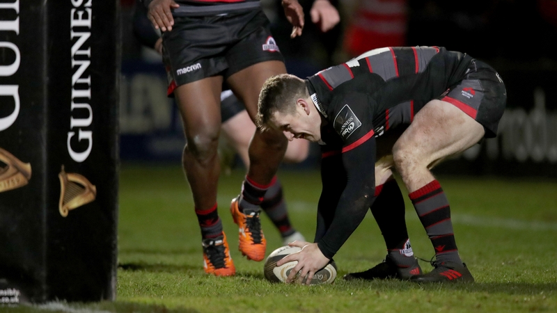 Mark Bennett scores the winning try for Edinburgh