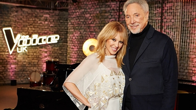 Friends reunited - Kylie Minogue and Tom Jones