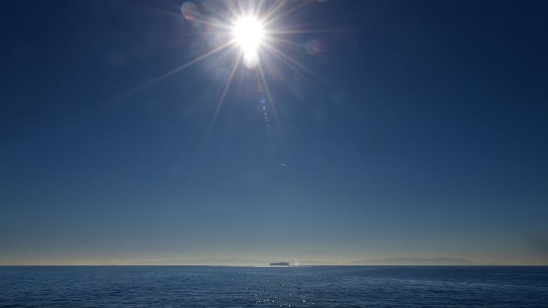 A no-bathing notice has been erected at Cromane beach after high levels of bacteria associated with the human and animal gut were found in water samples