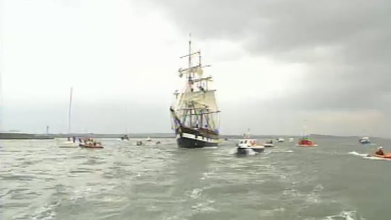 The Jeanie Johnston sailing out of Fenit, County Kerry (2003)