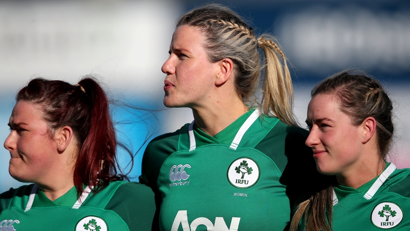 Orla Fitzsimons (centre) has been named in the Ireland team to take on England