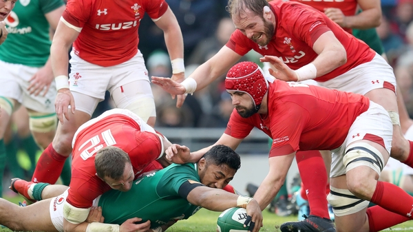 Bundee Aki was among the Irish try scorers