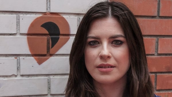 Spreagadh agus spraoi: Áine Ní Bhreisleáin ar na mná ina saol