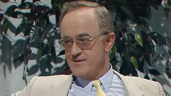 Frank Kelly (1988)