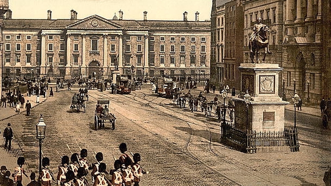 Dublin's College Green with statue of King William III in 19th century. Photo: Library Of Congress