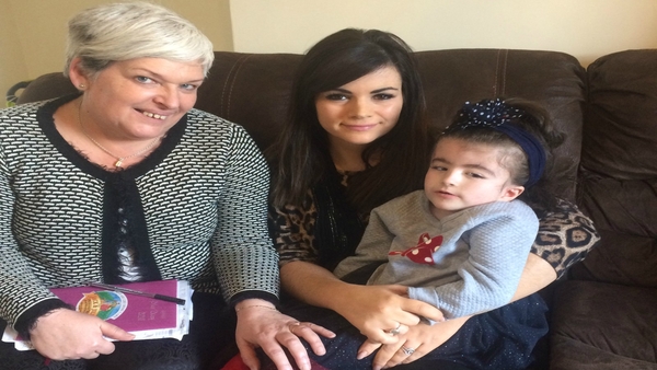 Michelle Forde, her 5 yr old daughter Leah at home in Turners Cross, Cork City. Also in pics, Eilin ni Mhurchu Jack and Jill liaison nurse for Cork.