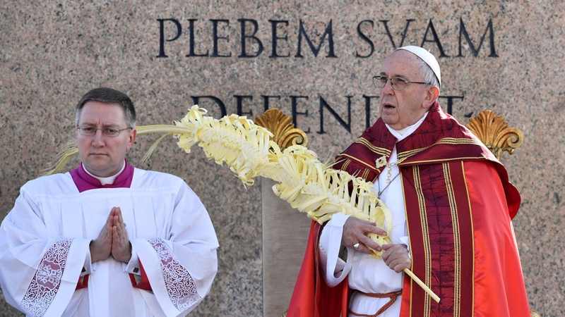 Pope Francis urged young people not to allow themselves become manipulated