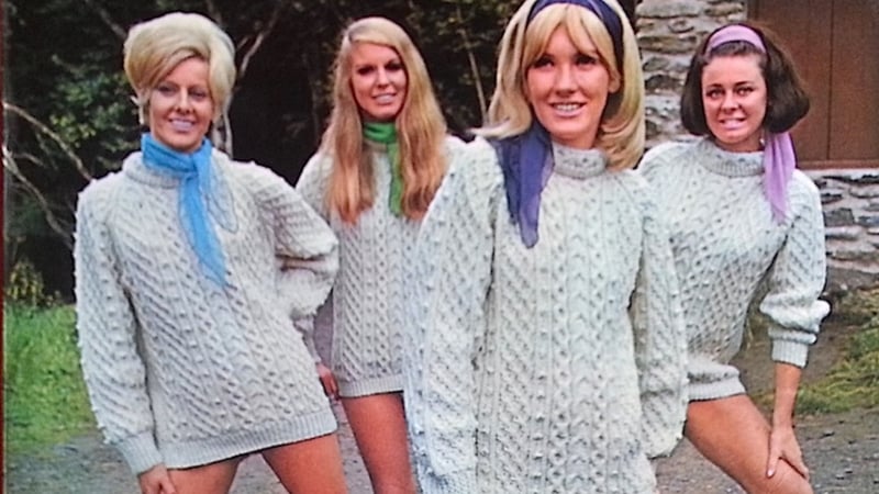 Lovely girls gather - from a classic Clancy Brothers &Tommy Makem album sleeve