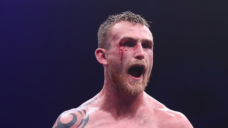 The judges scored the fight 119-109, 117-111 and 117-113 in favour of Hogan.