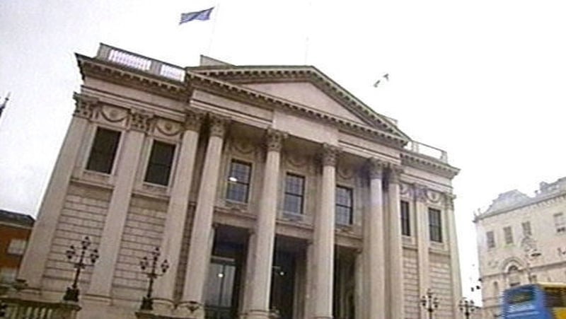 Fine Gael, Fianna Fáil and some Labour members complained about concentrating on Palestine given issues like the housing crisis